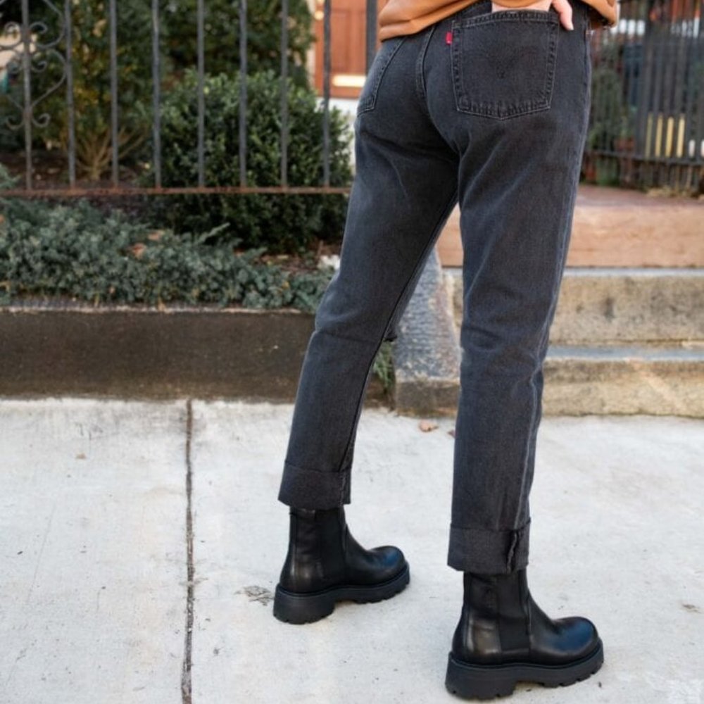 J Crew high shaft lug sole Chelsea Boots - black size 8